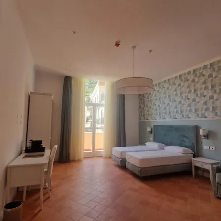 Hotel D'amalfi Hospitality *