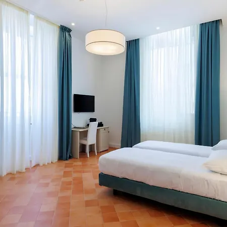 D'amalfi Hospitality