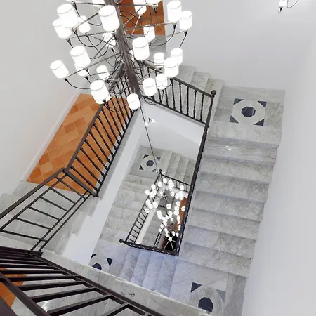 D'amalfi Hospitality Ξενοδοχείο *